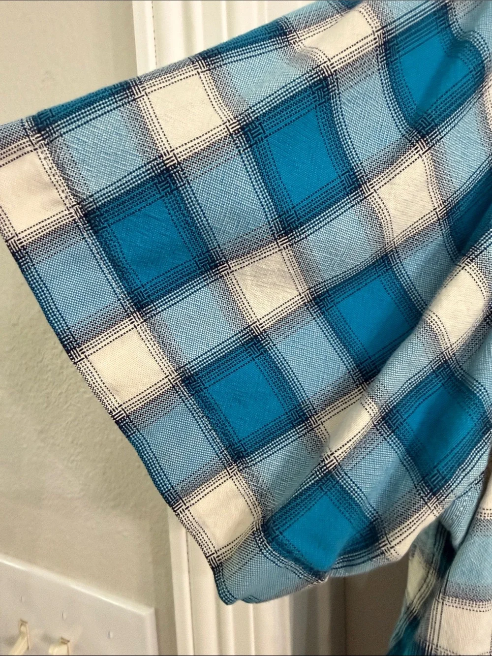 The North Face Men’s Teal and White Plaid Short-Sleeve Button-Down Shirt